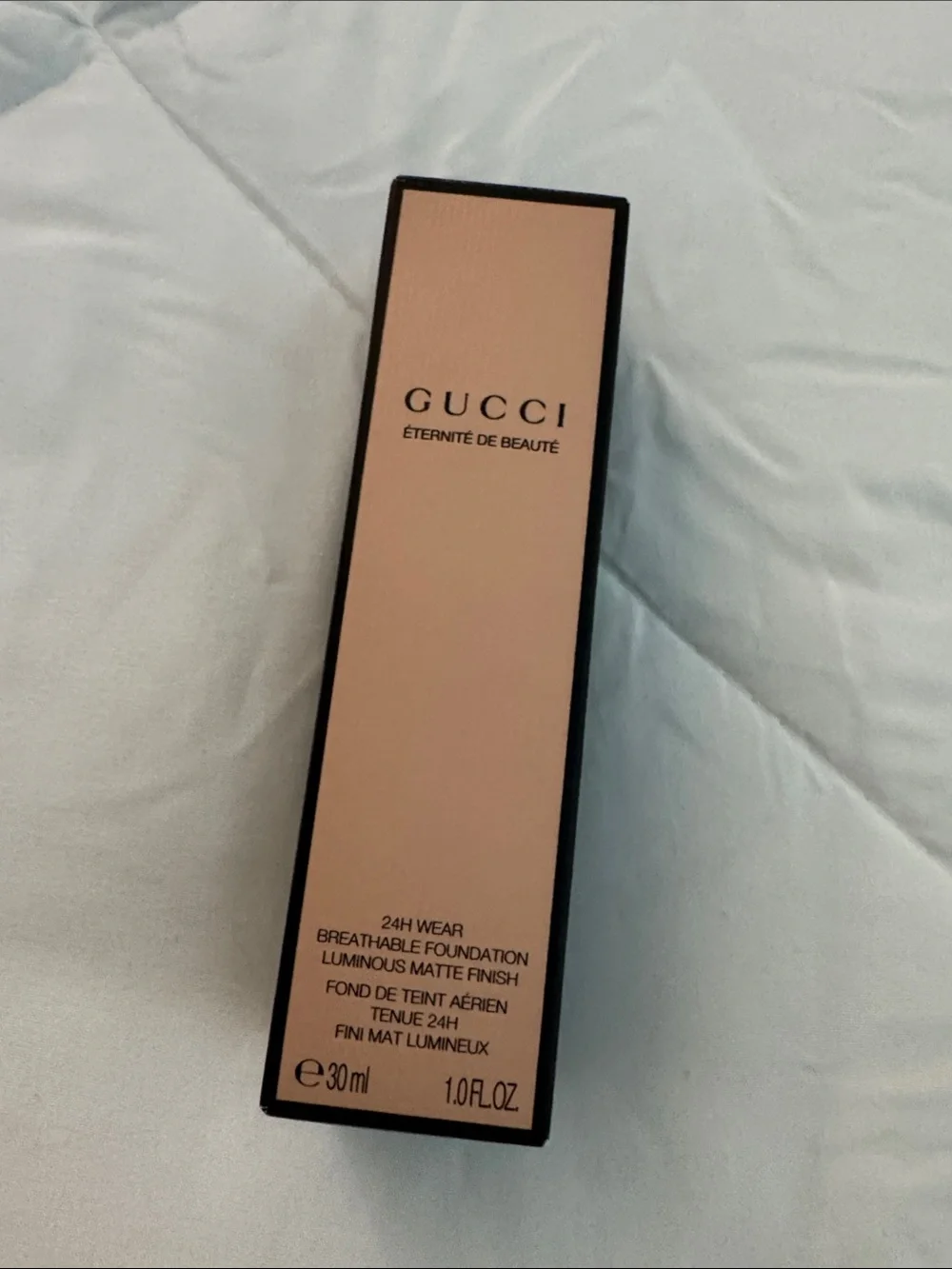 Gucci Éternité de Beauté Breathable Foundation — Beige Fair (112C)